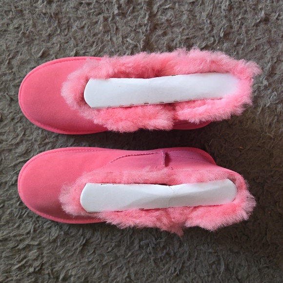 NIB Sz 8 Ugg Pink Short Boots - Picture 6 of 11